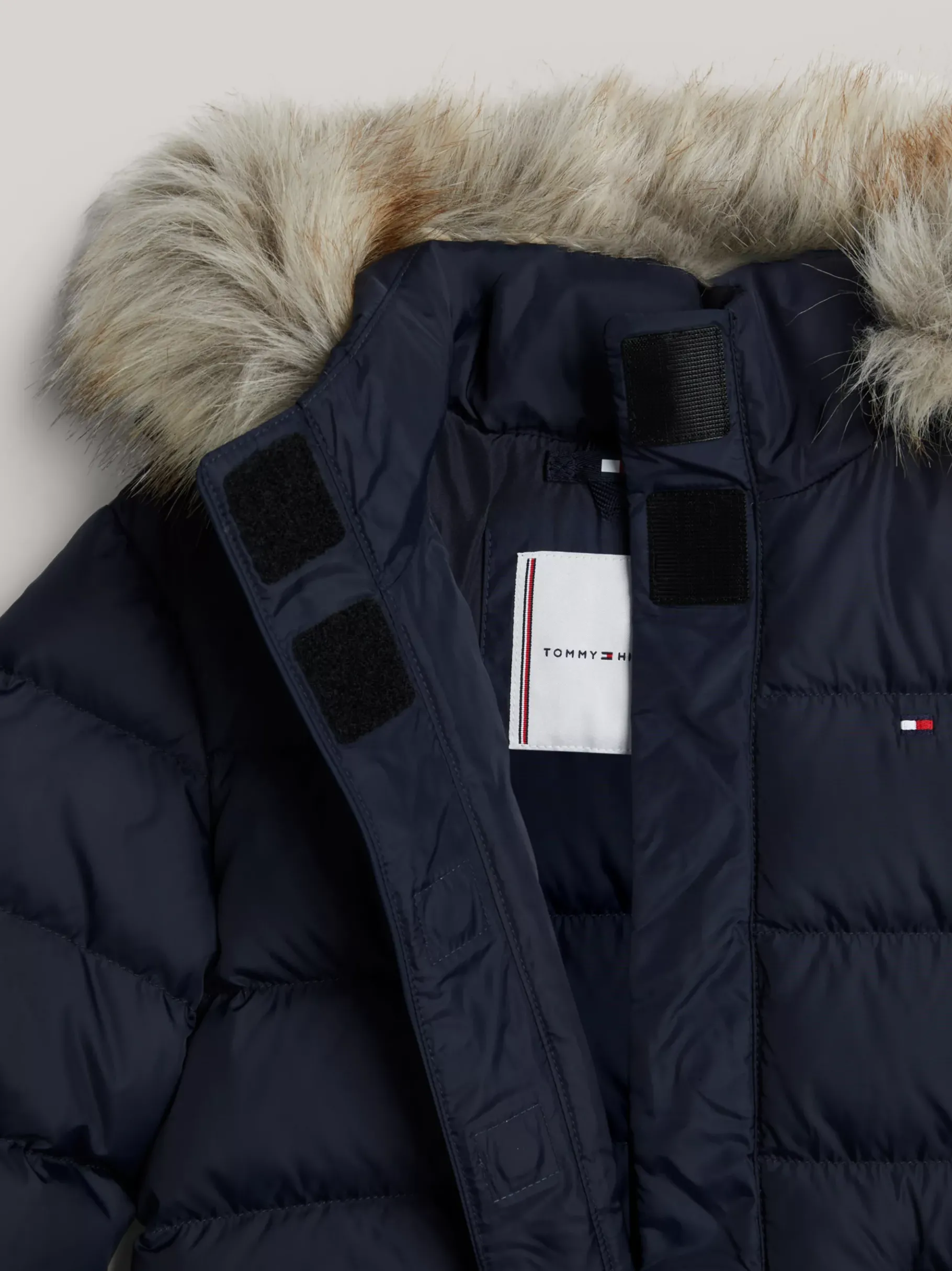 Tommy Hilfiger Adaptive Daunenjacke mit Kapuze DESERT SKY Discount
