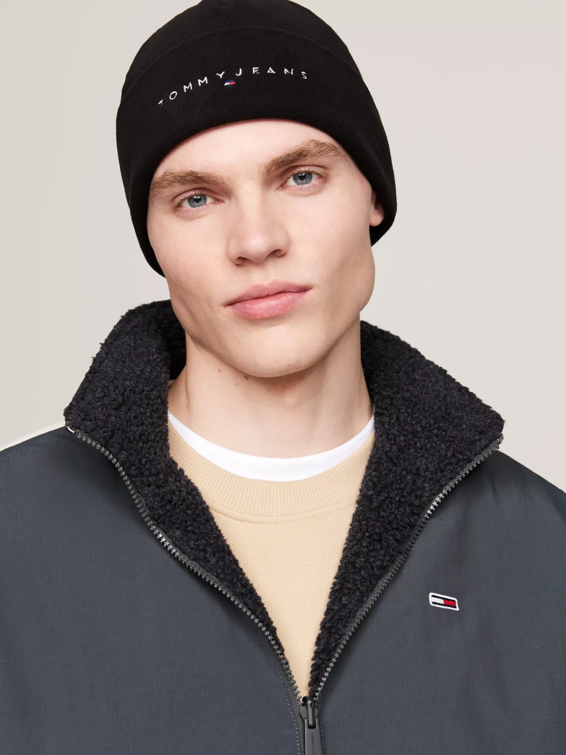 Tommy Hilfiger Beanie mit Logo-Stickerei BLACK Best
