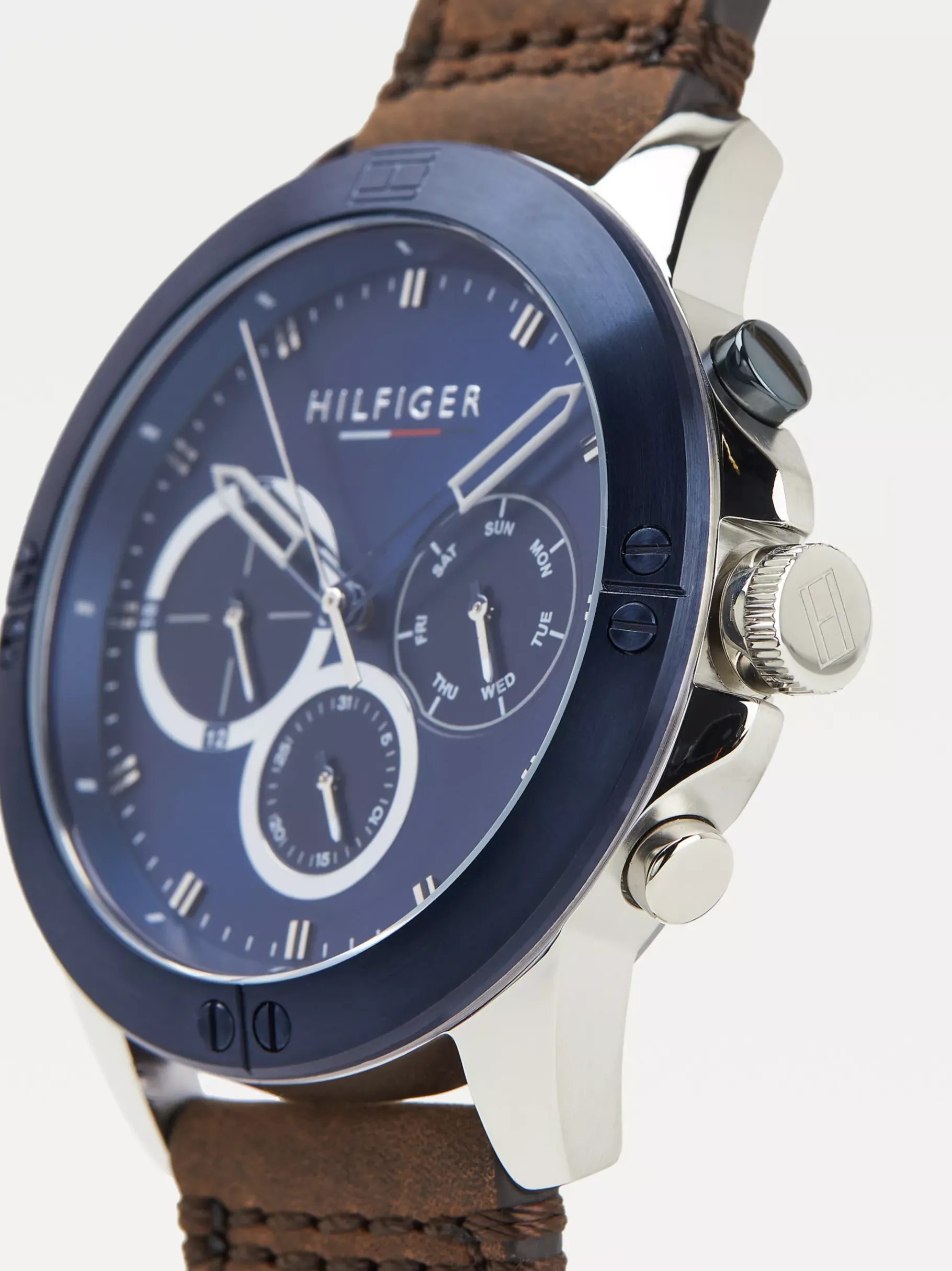 Tommy Hilfiger Blaue Edelstahl-Armbanduhr mit Lederarmband BROWN LEATHER Shop