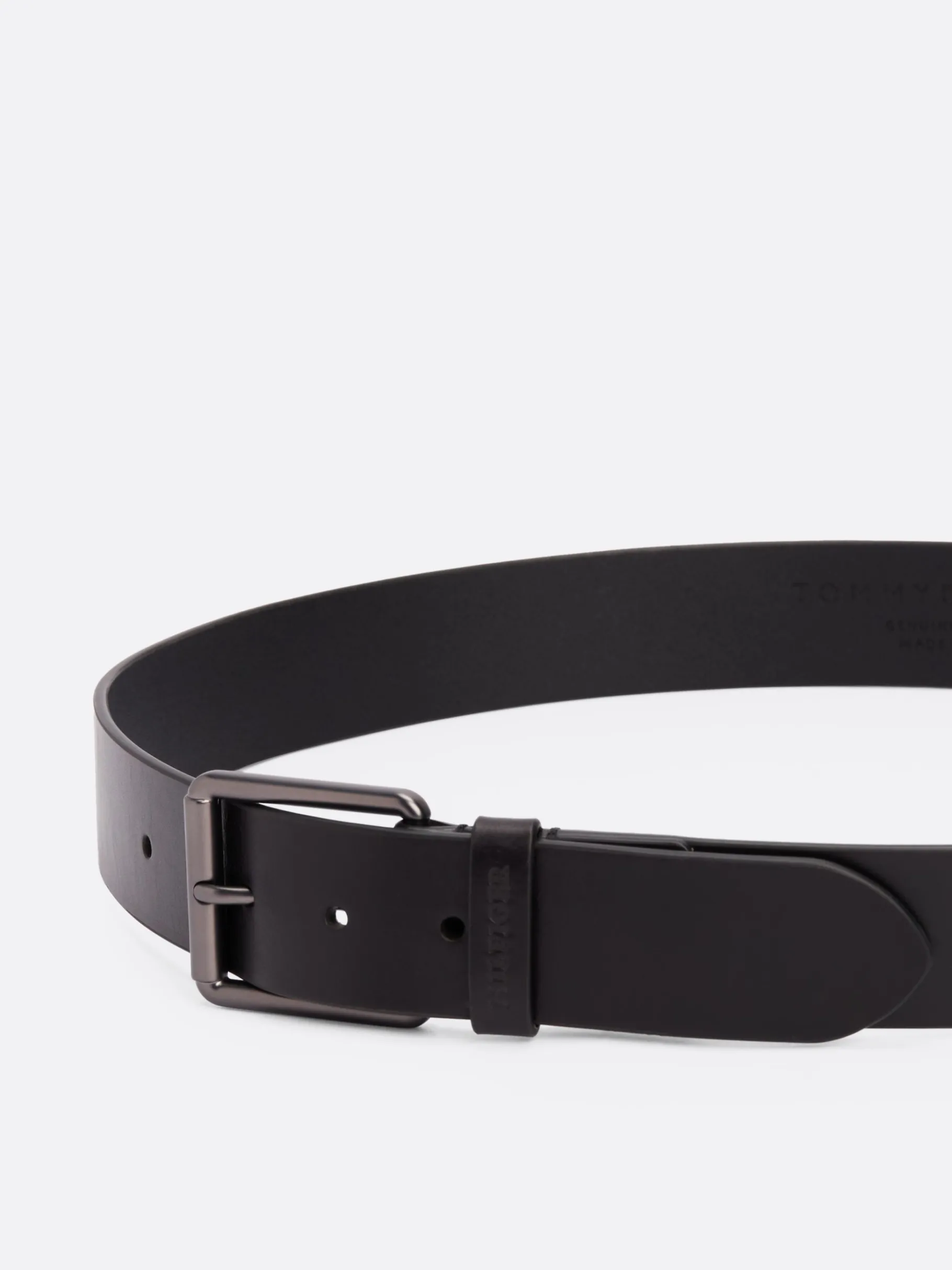 Tommy Hilfiger Casual Ledergürtel mit eckiger Schnalle BLACK Shop