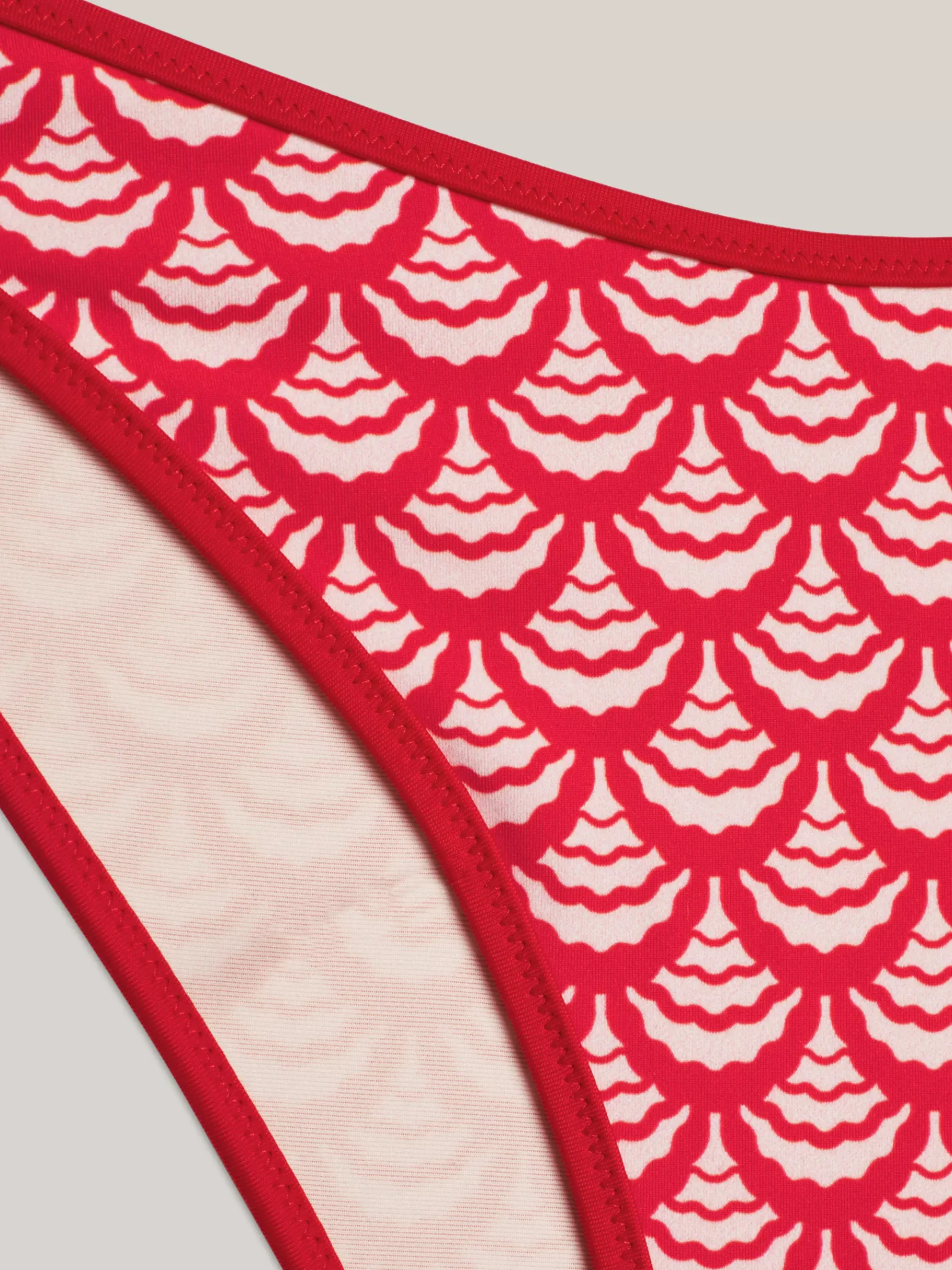 Tommy Hilfiger Cheeky Fit Bikinihose mit Print OVERSIZED GEO WAVE PRIMARY RED Cheap