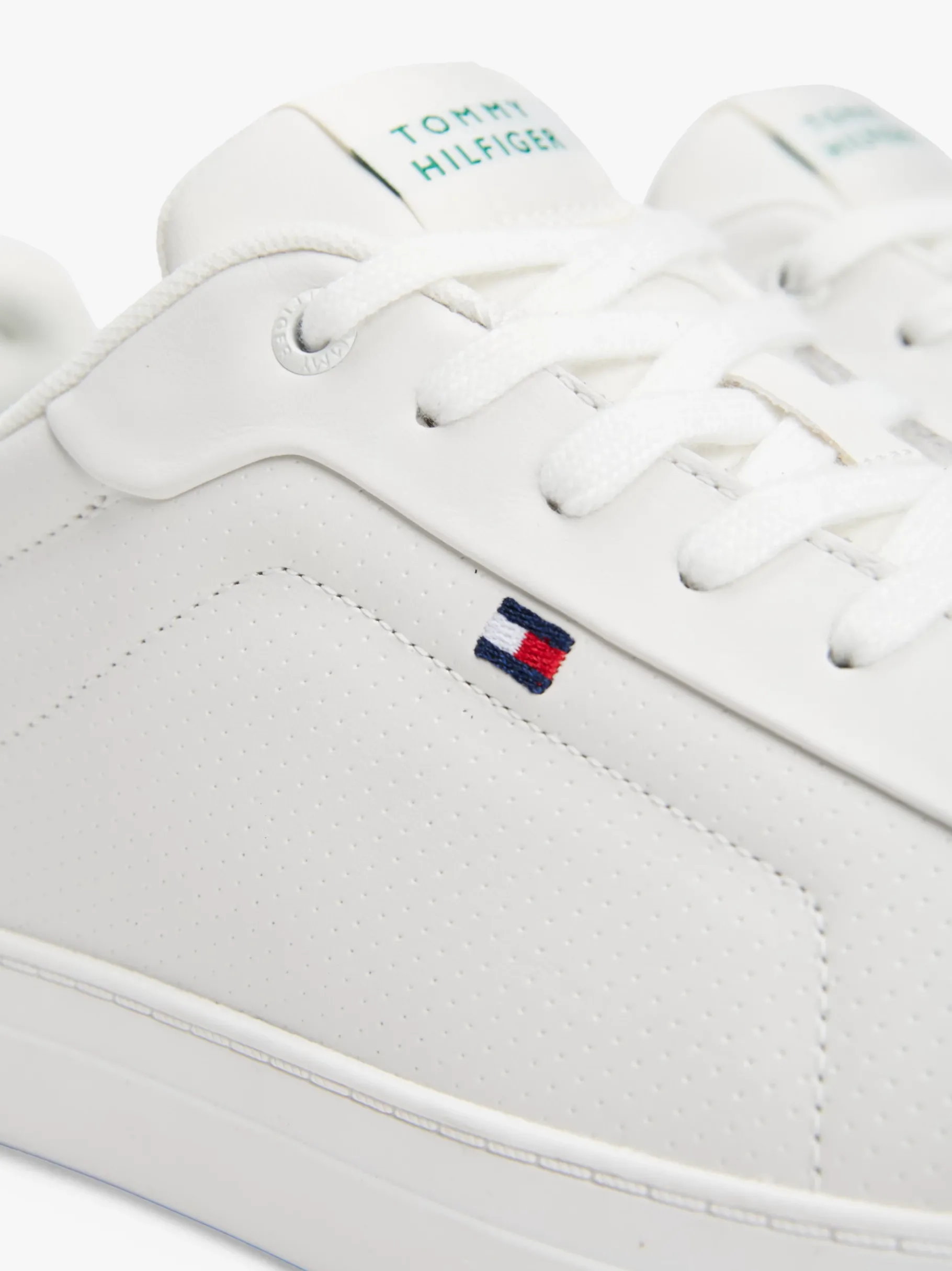 Tommy Hilfiger Court-Sneaker aus Leder ECRU Hot