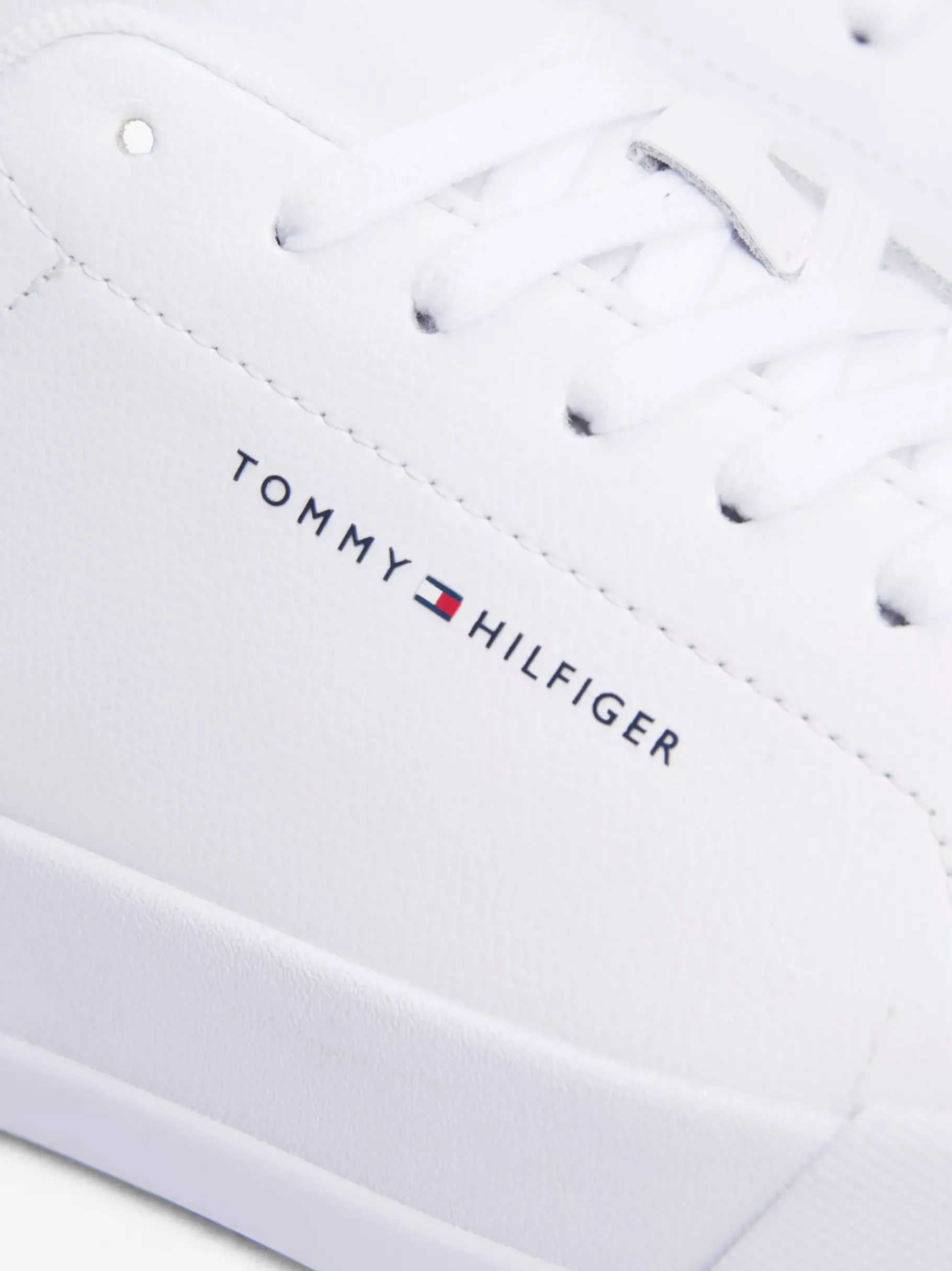 Tommy Hilfiger Court-Sneaker mit Logo WHITE/DESERT SKY Hot