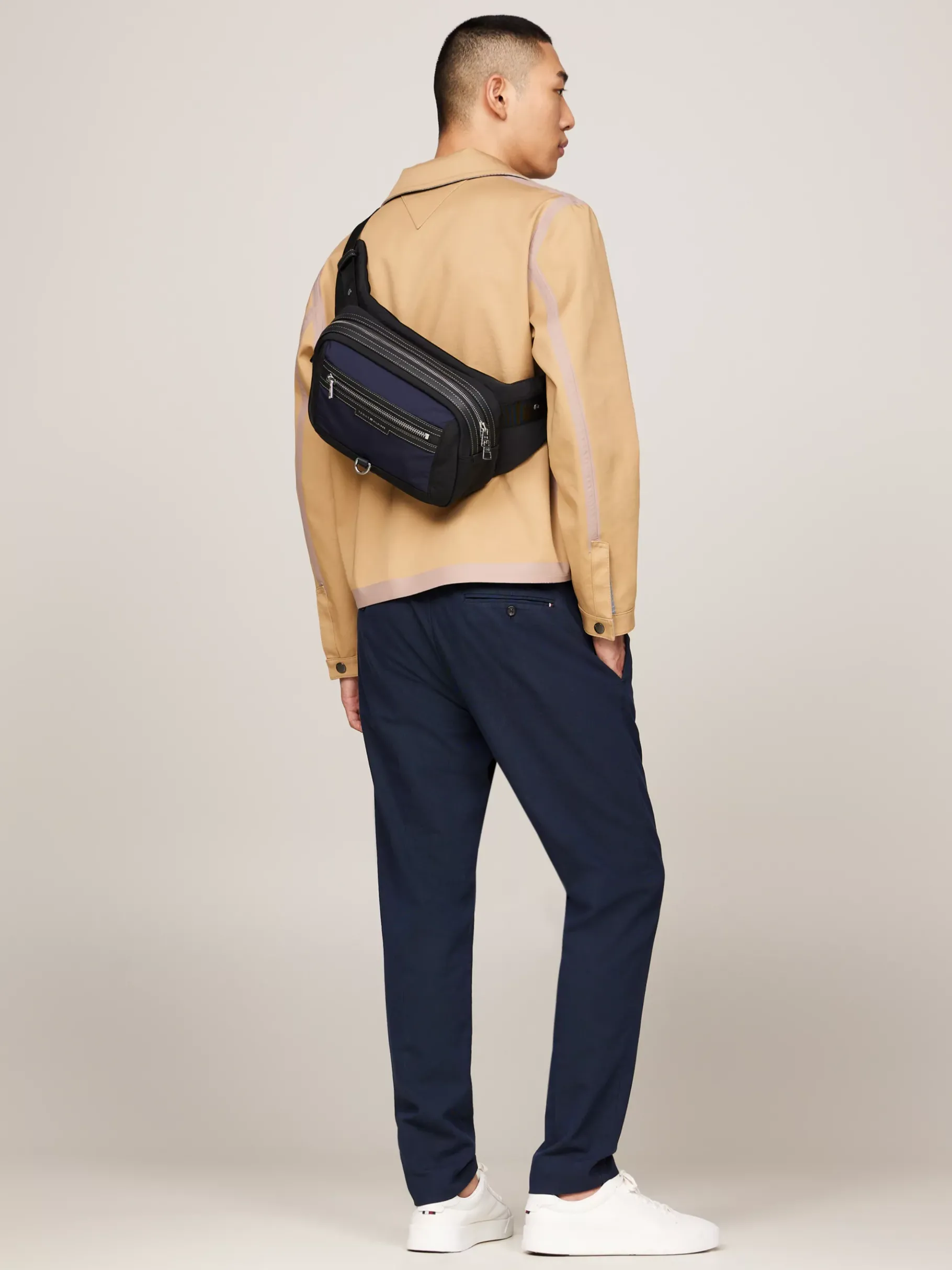 Tommy Hilfiger Crossbody-Tasche mit Logo SPACE BLUE Outlet