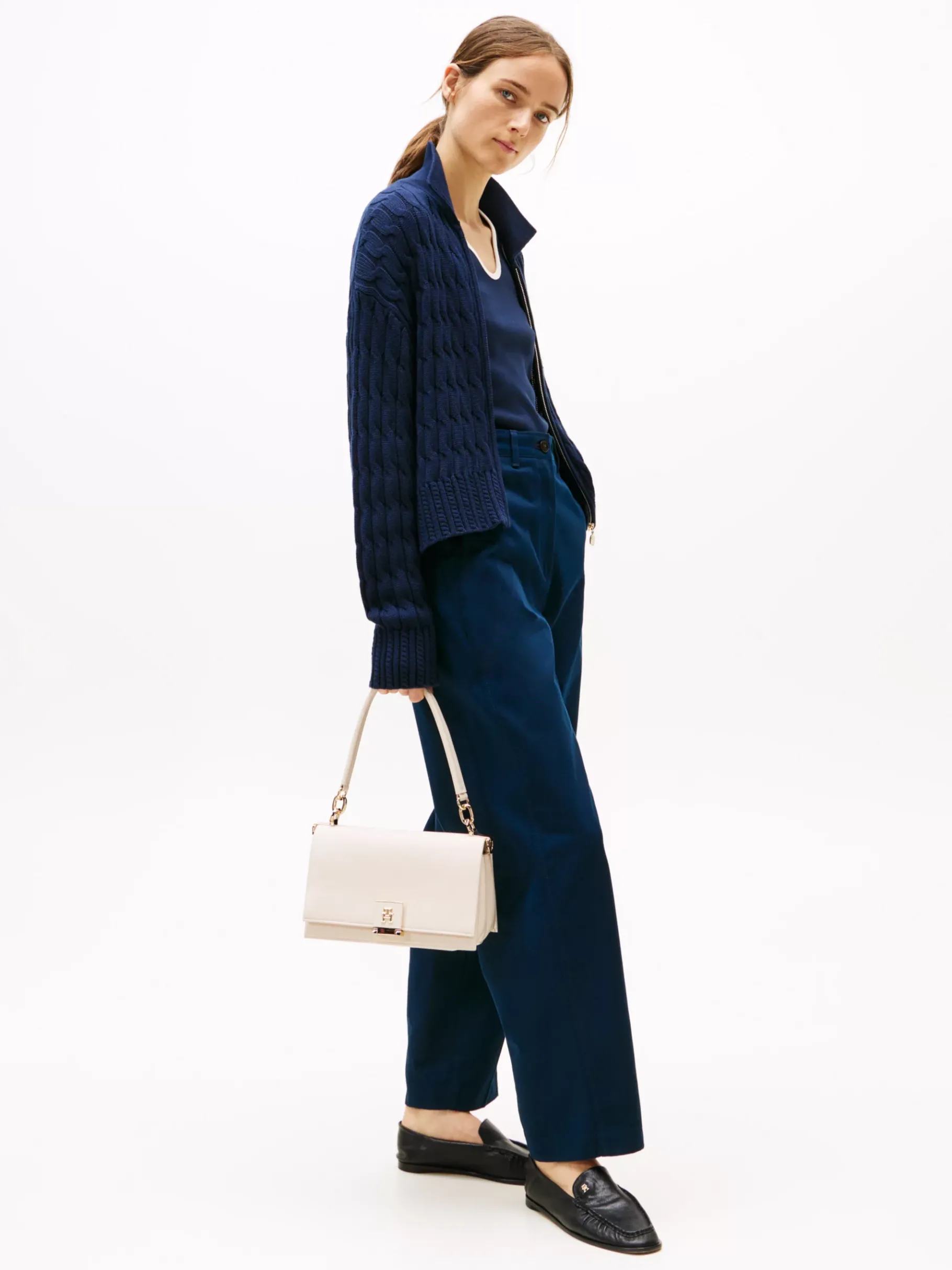 Tommy Hilfiger Crossbody-Tasche mit TH-Monogramm SUGARCANE Store