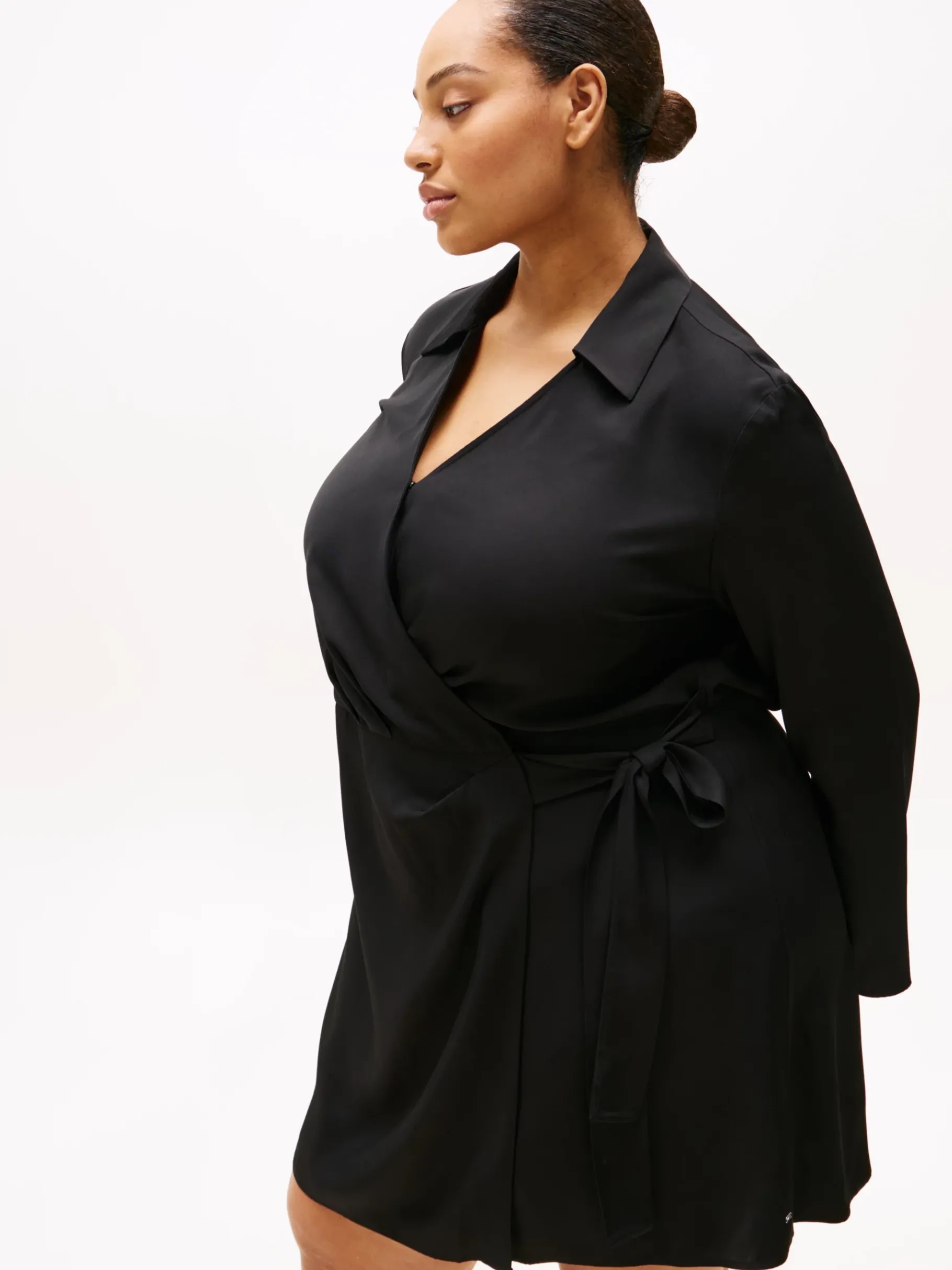 Tommy Hilfiger Curve Mini-Wickelkleid BLACK Fashion