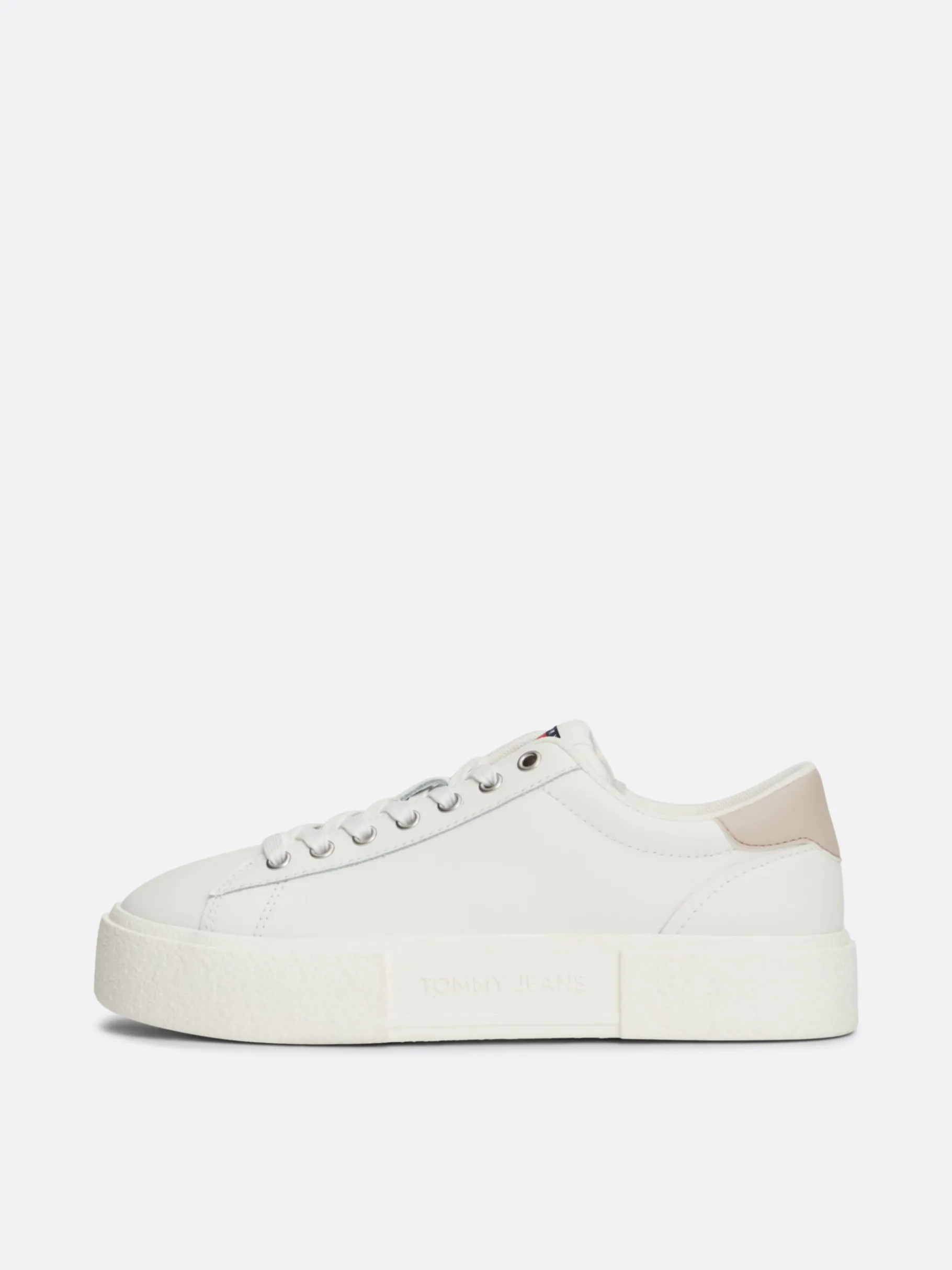 Tommy Hilfiger Flatform-Ledersneaker mit Foxing ECRU / DRIFTY DUNES Clearance