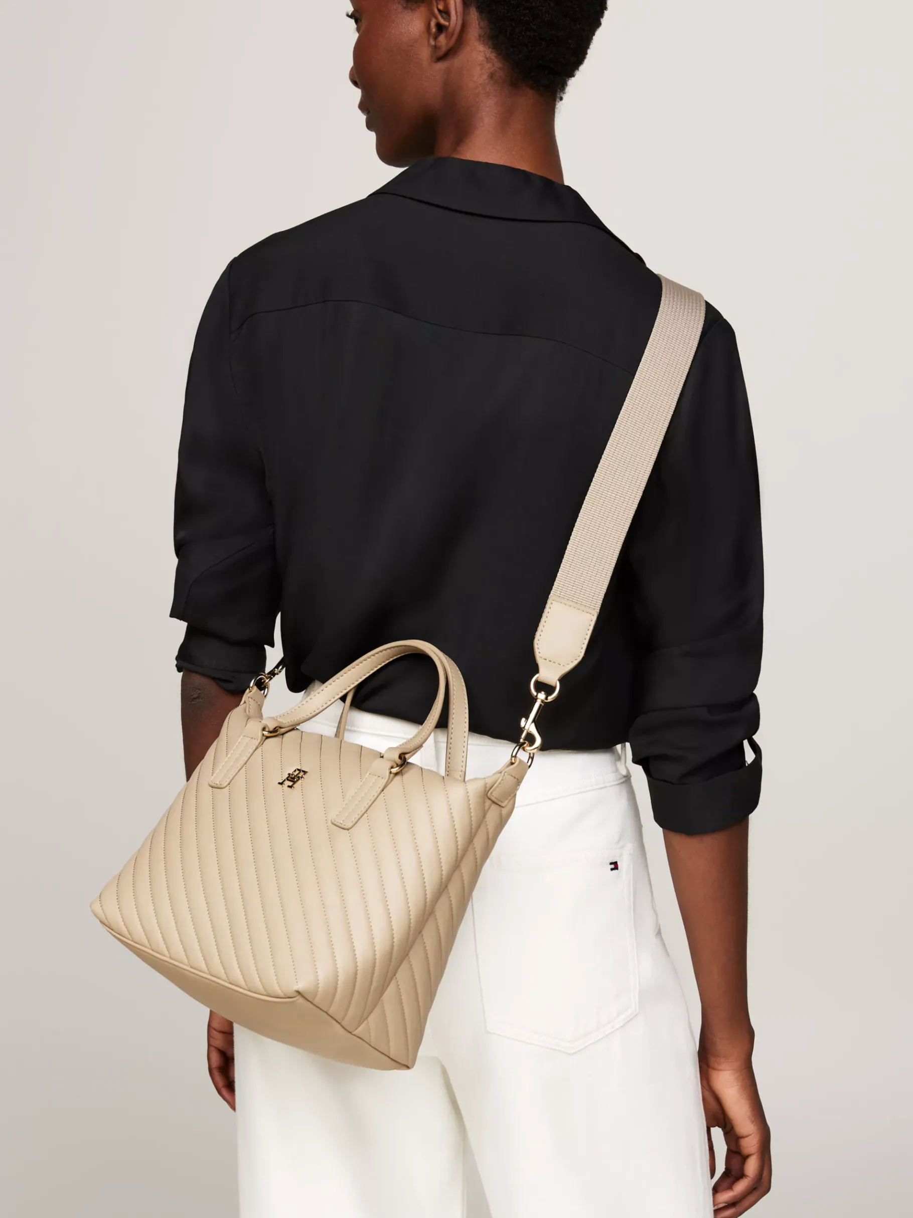 Tommy Hilfiger Gesteppte Tote-Bag mit TH-Monogramm BEIGE Discount