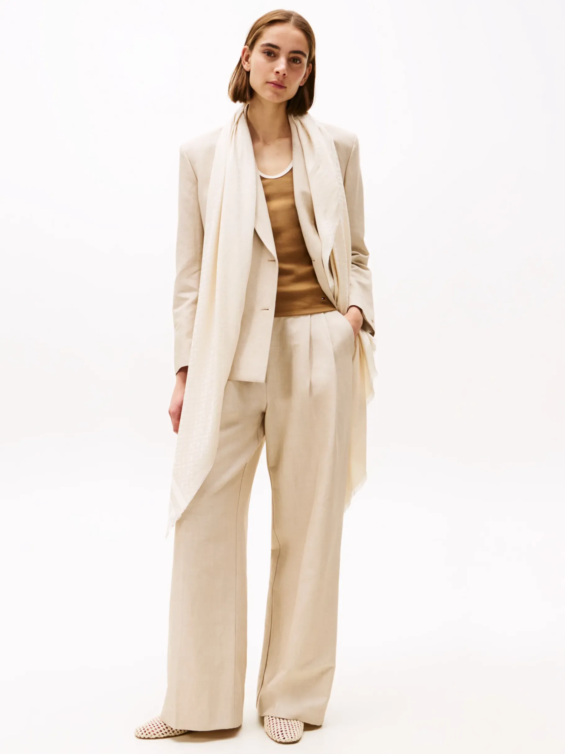 Tommy Hilfiger Jacquard-Schal mit TH-Monogramm und Fransen SUGARCANE New