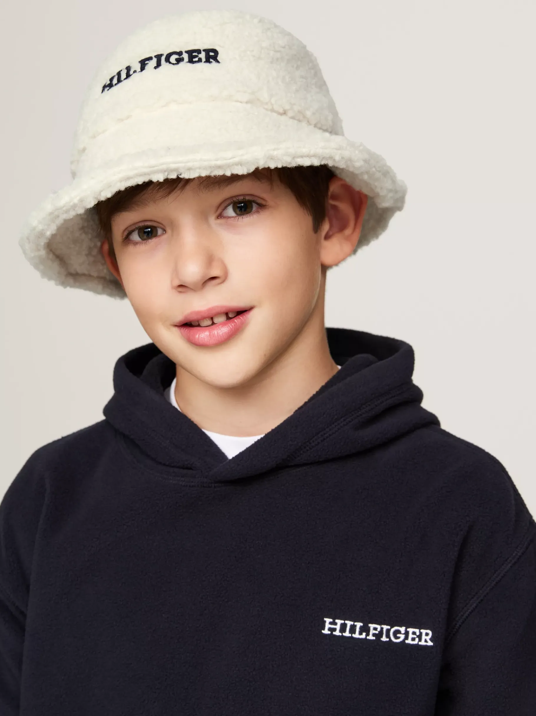 Tommy Hilfiger Kids Hilfiger Monotype Fischerhut aus Fleece ANCIENT WHITE Outlet
