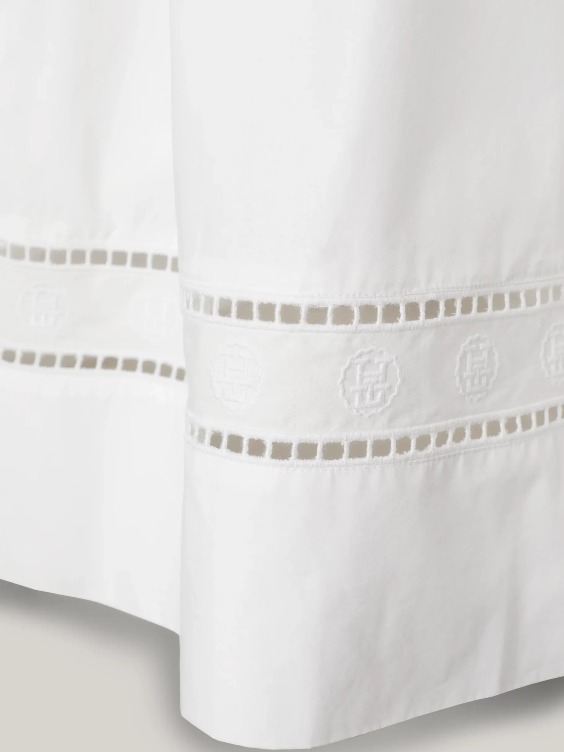 Tommy Hilfiger Midi-Rock mit TH-Monogramm und Lochstickerei TH OPTIC WHITE Outlet