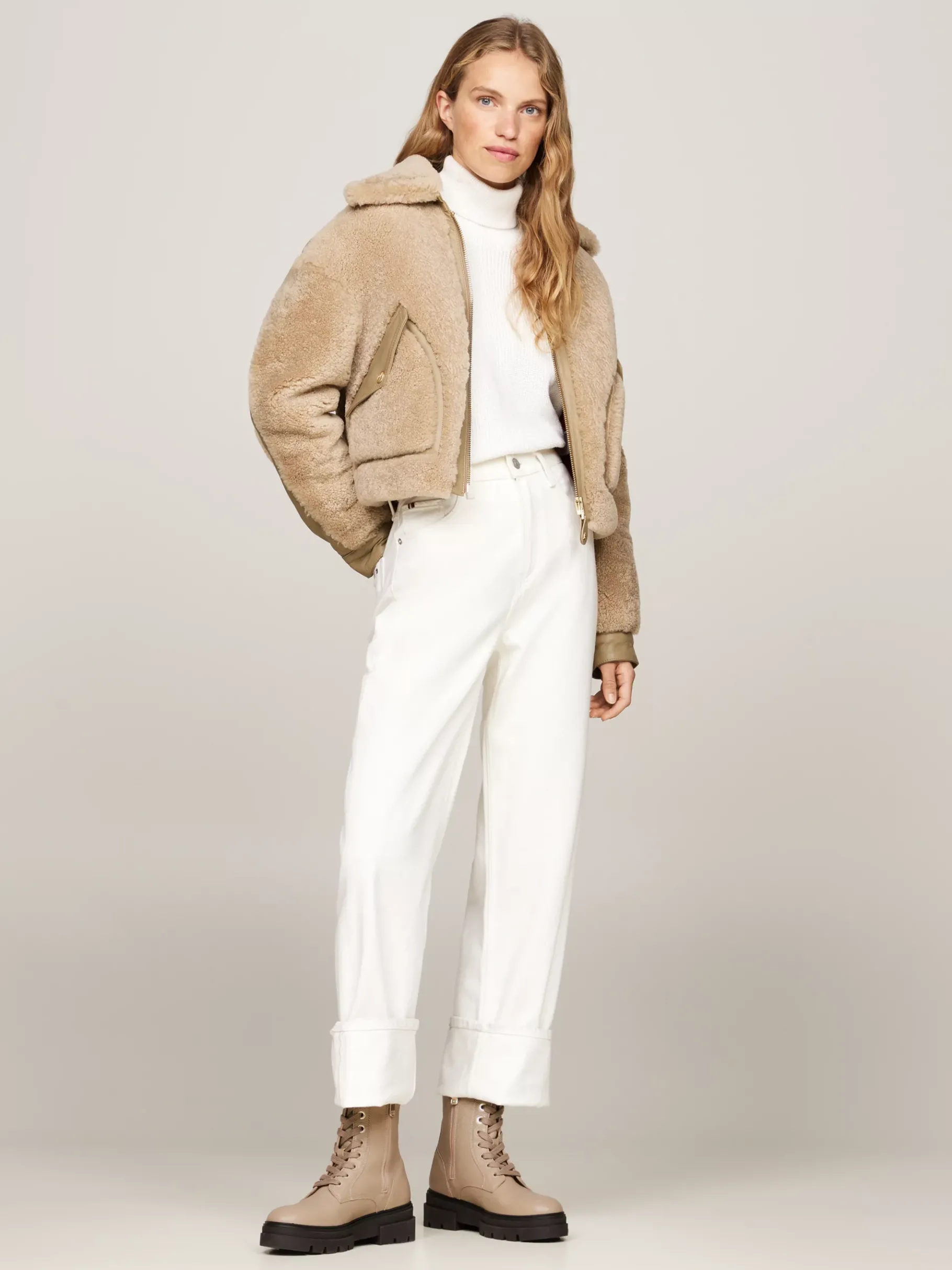 Tommy Hilfiger Mittelhoher Schnürstiefel aus Leder BEIGE Clearance