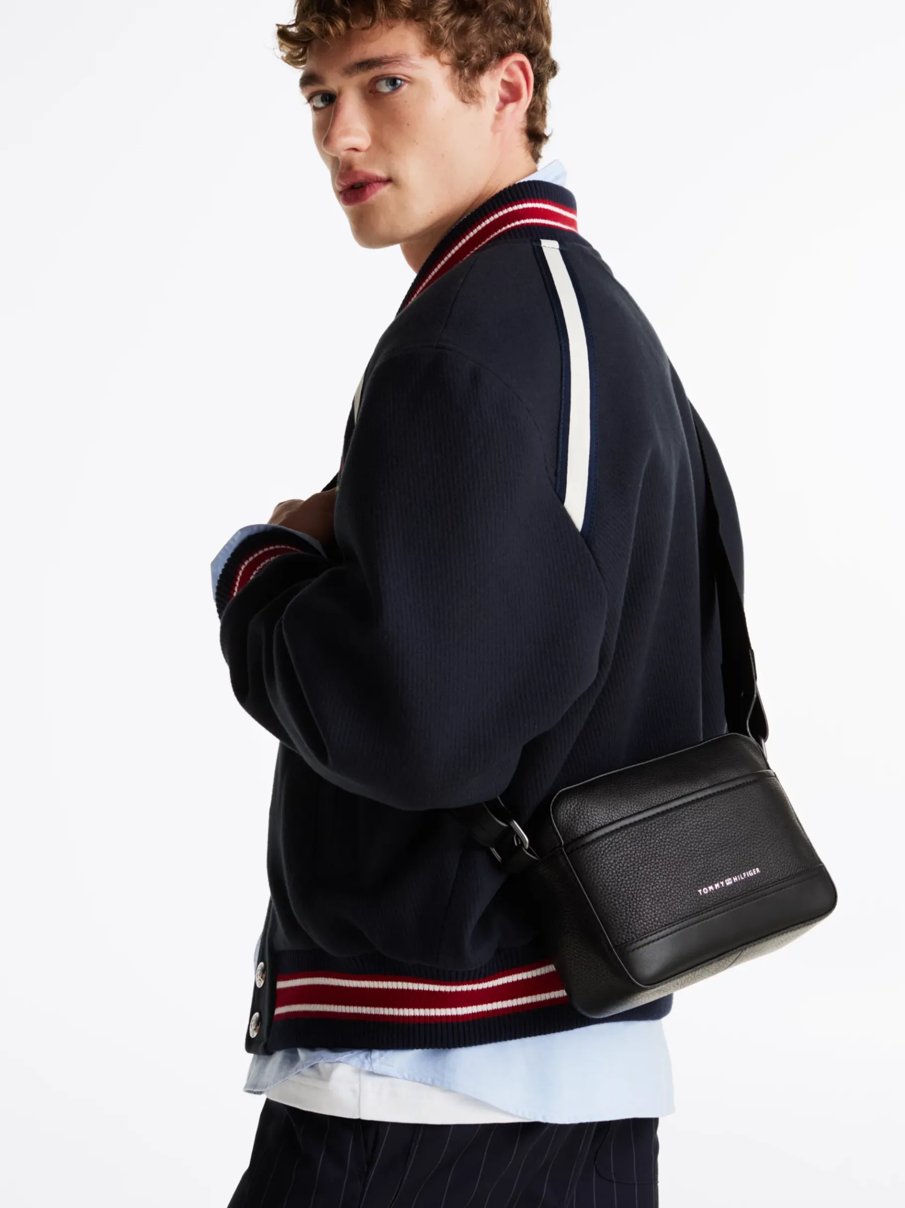 Tommy Hilfiger Premium Leather Kameratasche BLACK Discount