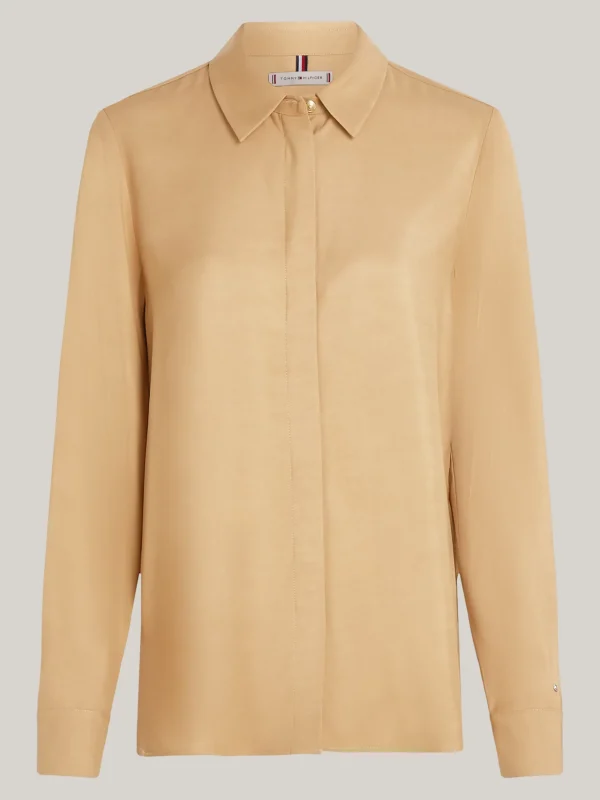 Tommy Hilfiger Relaxed Fit Bluse mit Metall-Flag CLASSIC KHAKI Fashion