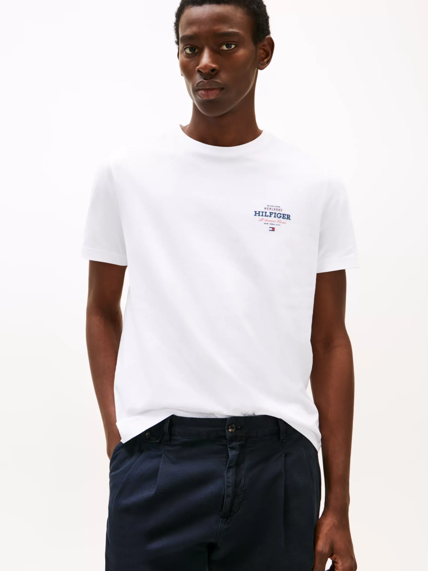 Tommy Hilfiger Rundhals-T-Shirt mit Logo WHITE Sale
