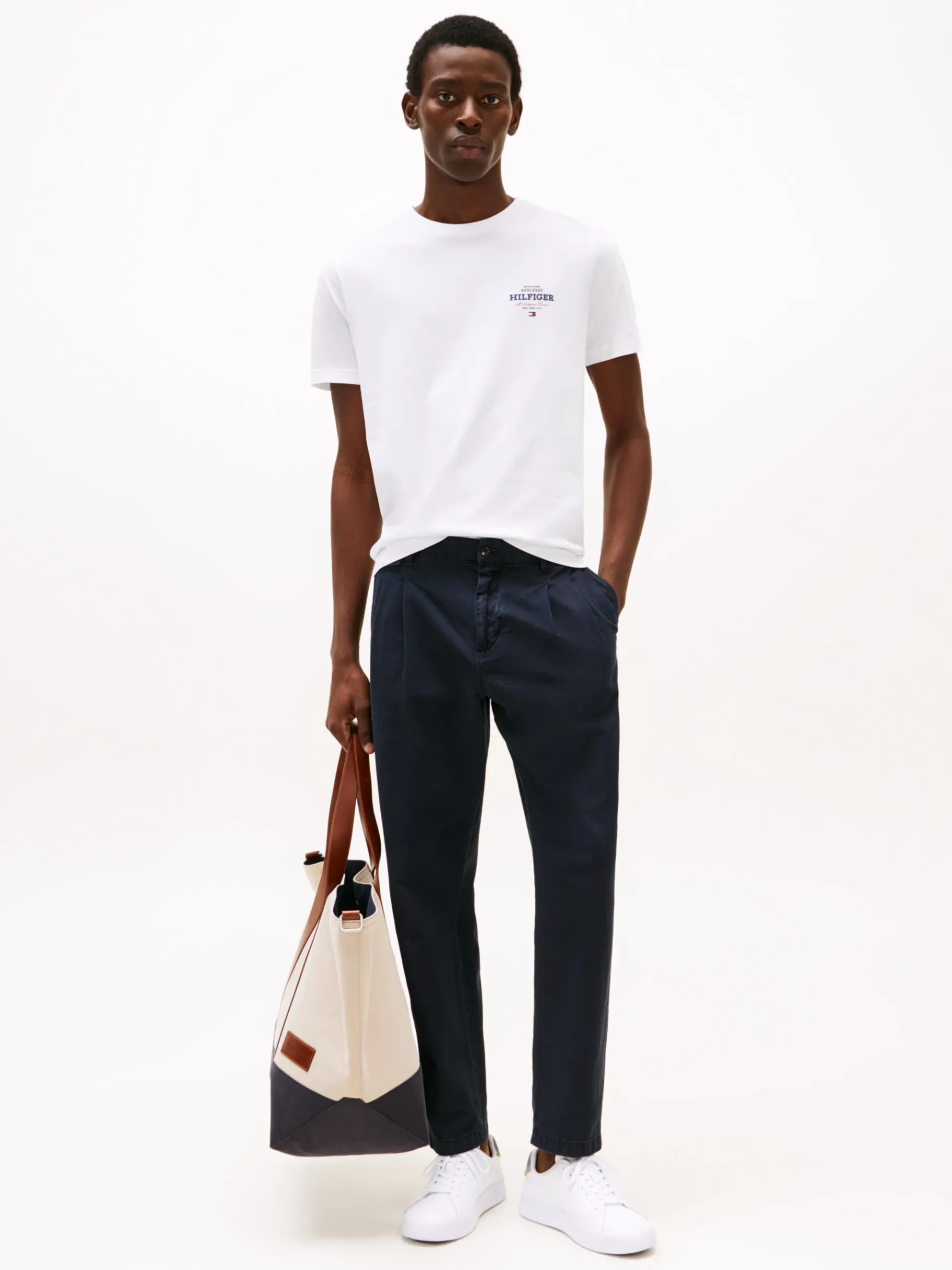 Tommy Hilfiger Rundhals-T-Shirt mit Logo WHITE Sale