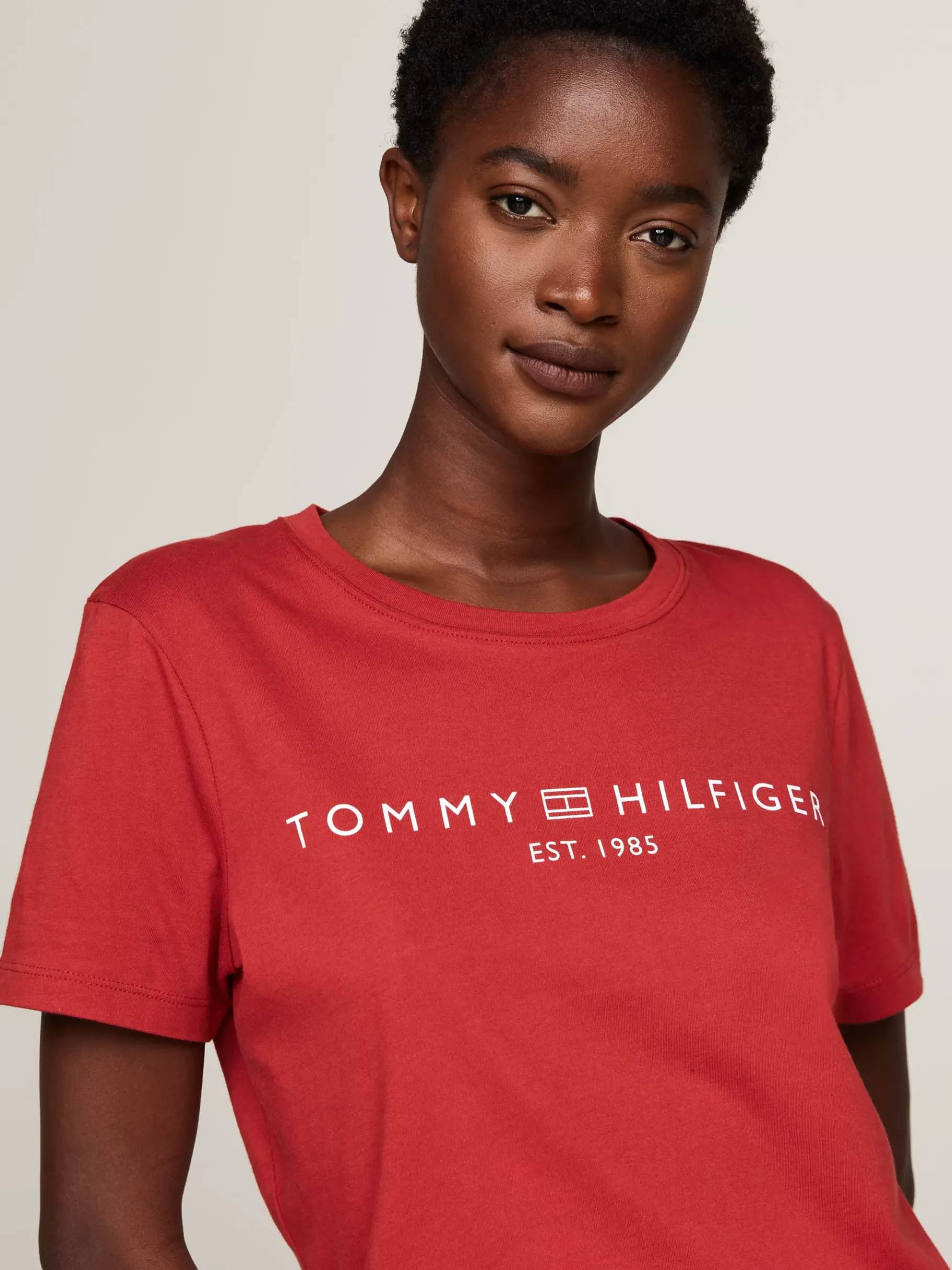 Tommy Hilfiger Rundhals-T-Shirt mit Logo DARK MAGMA Store