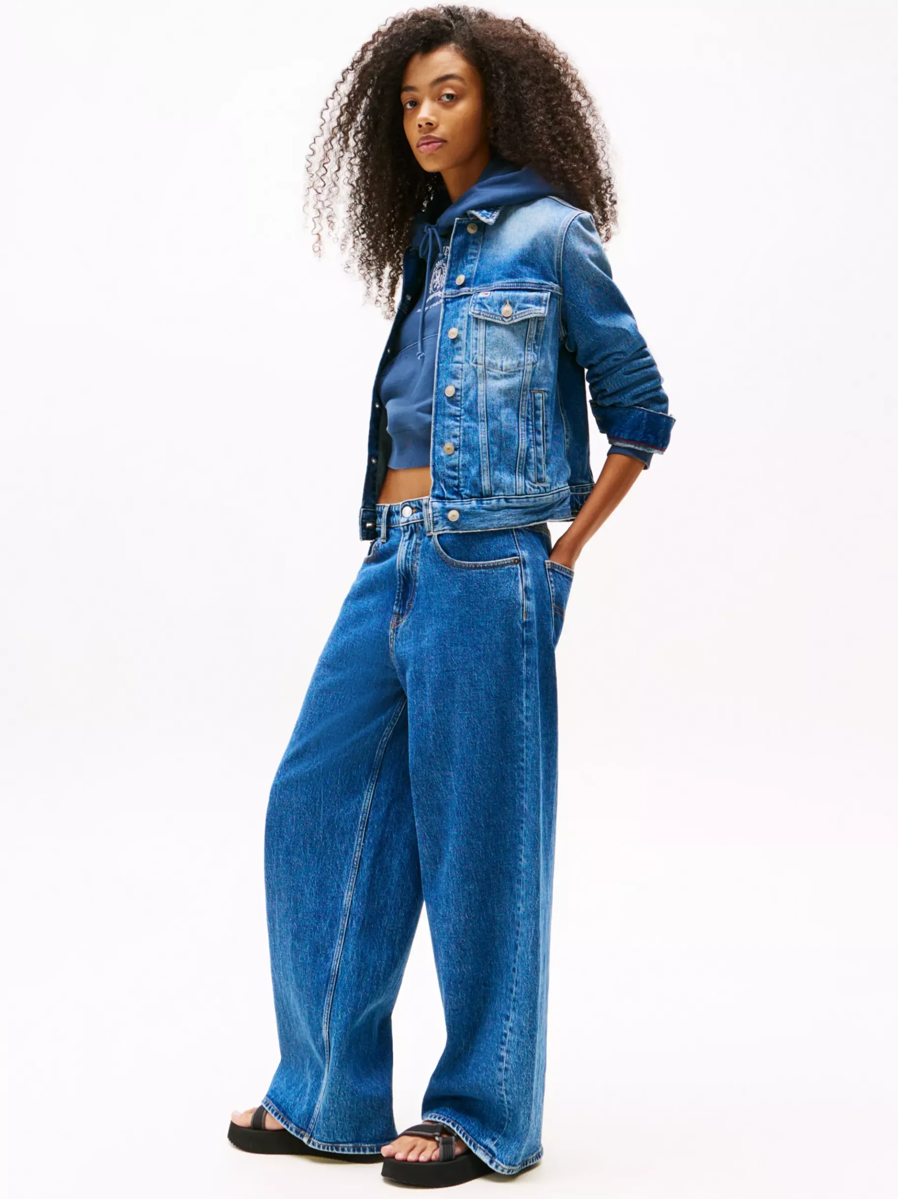 Tommy Hilfiger Rutschhemmende Plateau-Sandale mit Gurtband BLACK Online