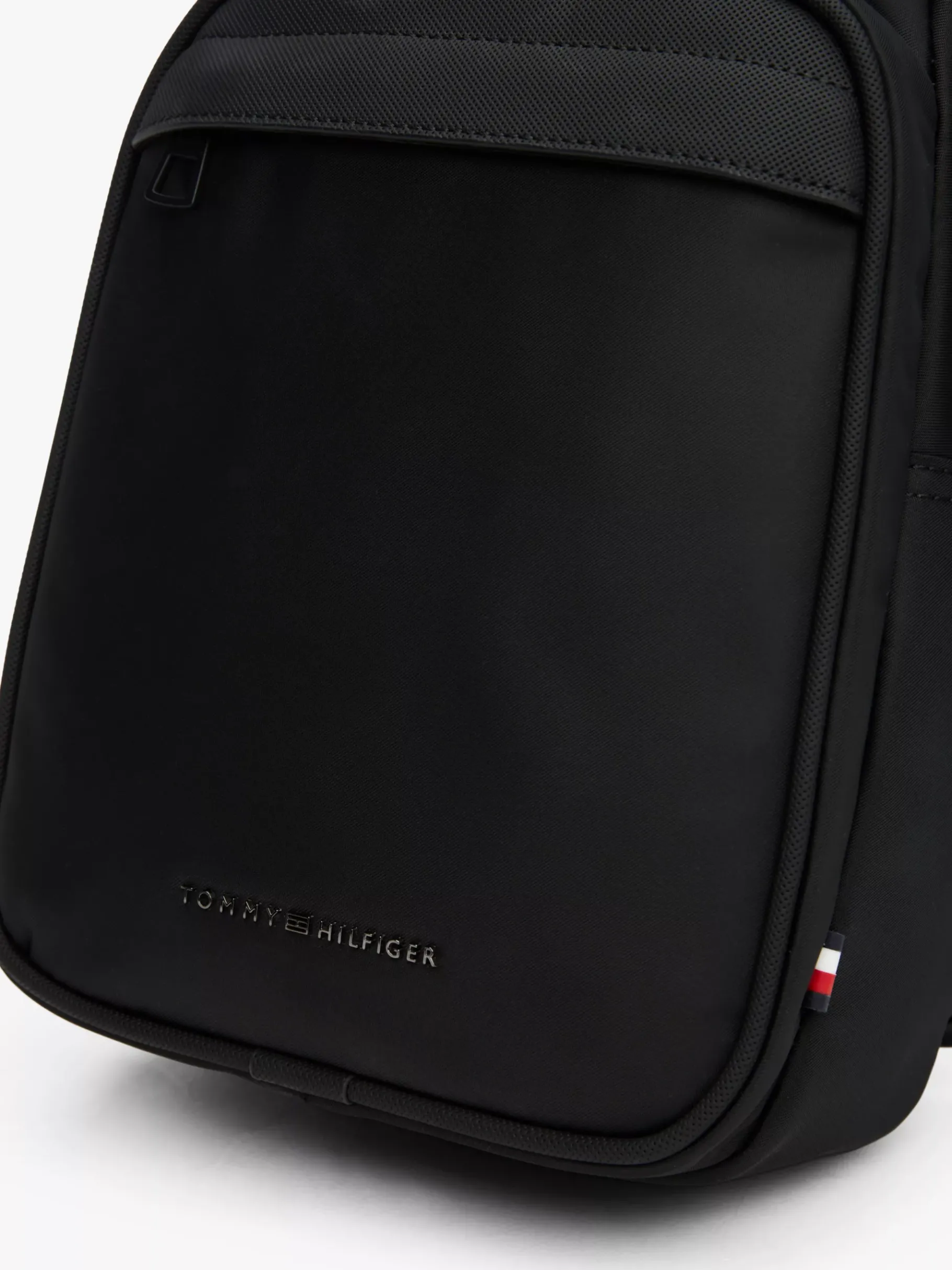 Tommy Hilfiger Slingbag mit Metall-Logo BLACK Discount