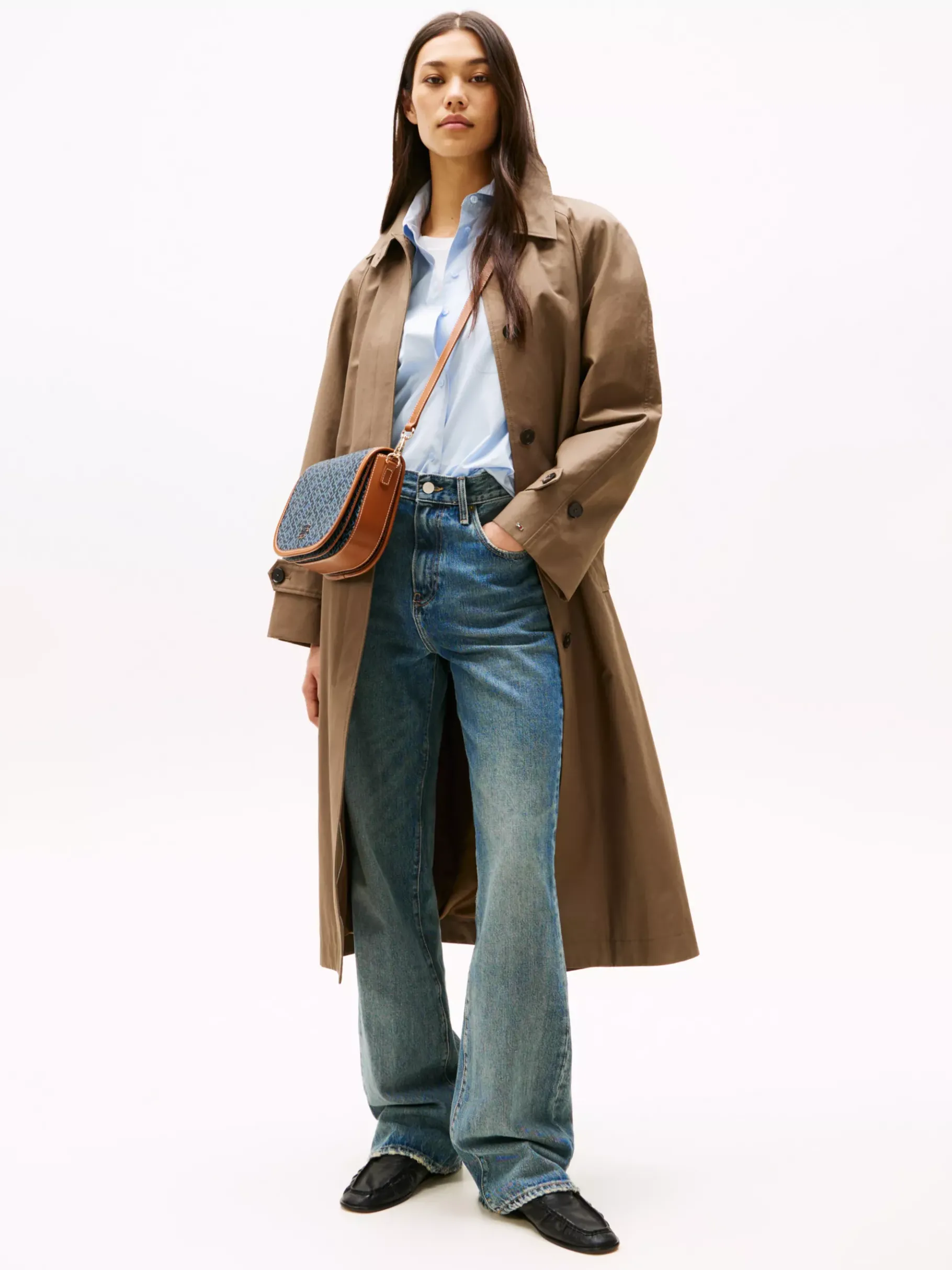 Tommy Hilfiger TH Monoplay Crossbody-Satteltasche SPACE BLUE Store