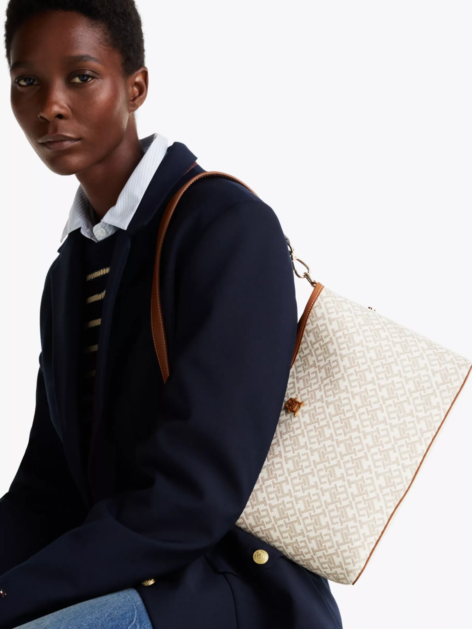 Tommy Hilfiger TH Monoplay geschmeidige Schultertasche SAFARI CANVAS Best Sale