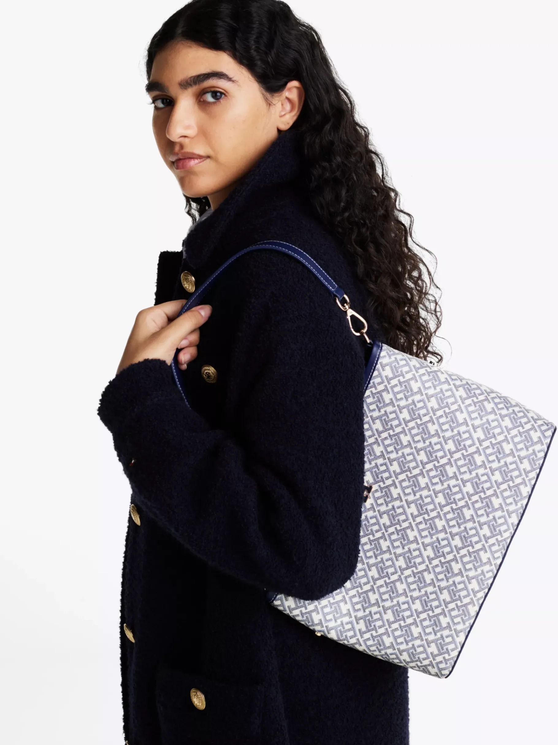 Tommy Hilfiger TH Monoplay geschmeidige Schultertasche SPACE BLUE Online