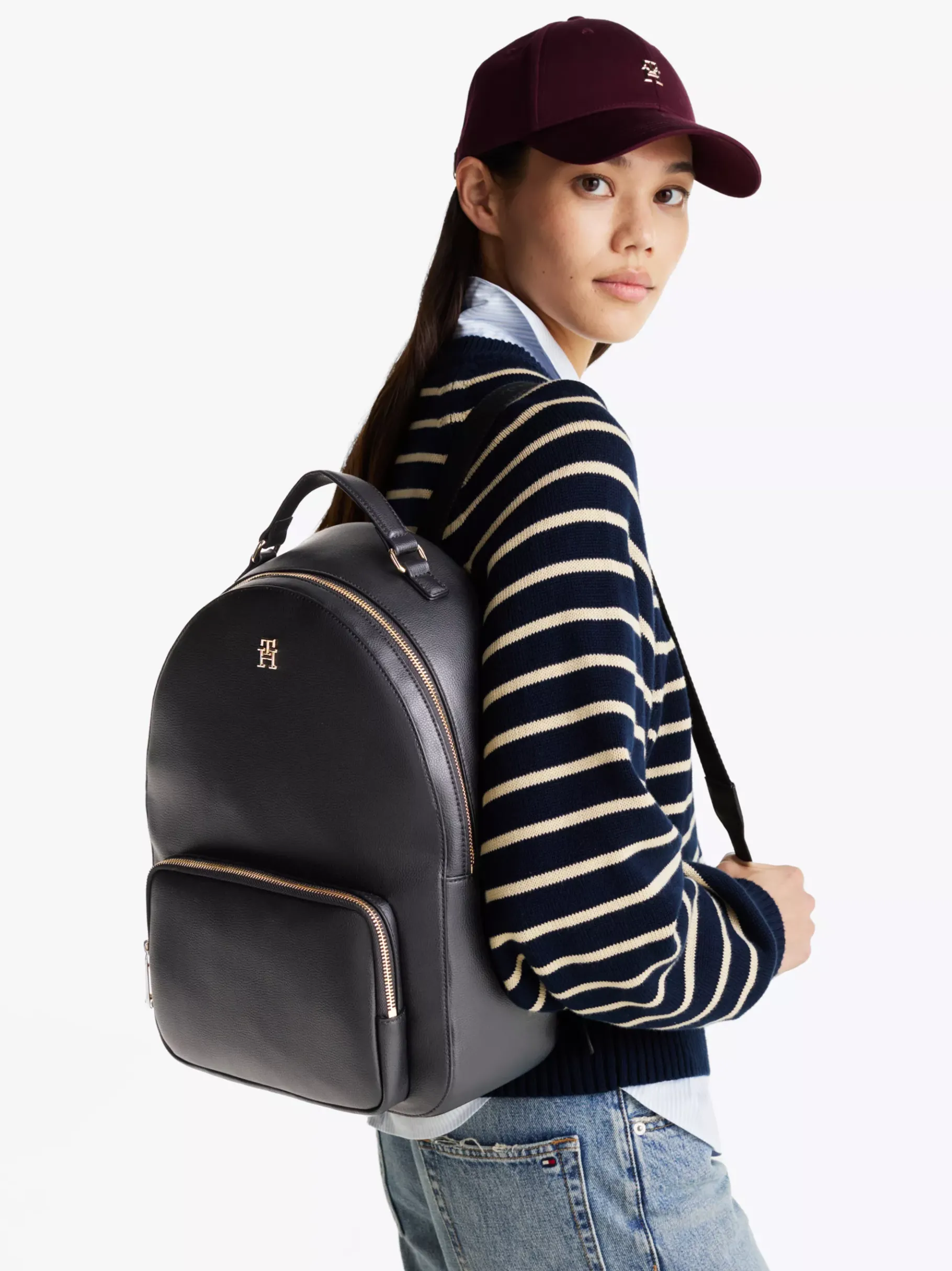 Tommy Hilfiger TH Soft kuppelförmiger Rucksack BLACK Outlet