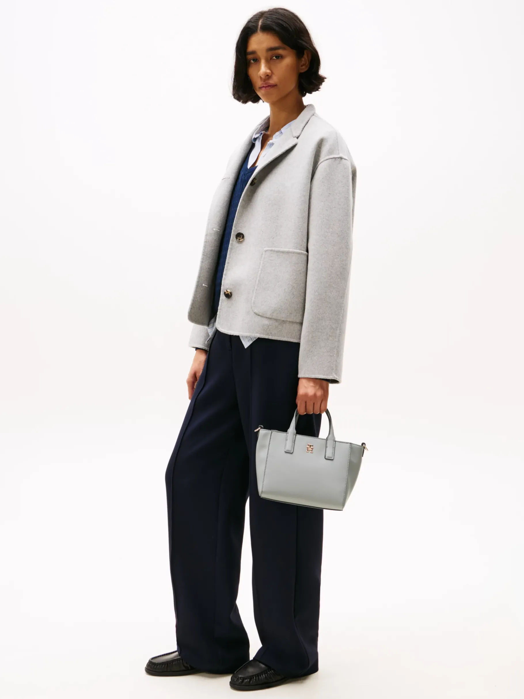 Tommy Hilfiger TH Soft Tote-Bag mit Logomuster-Riemen UNIVERSAL GREY Flash Sale