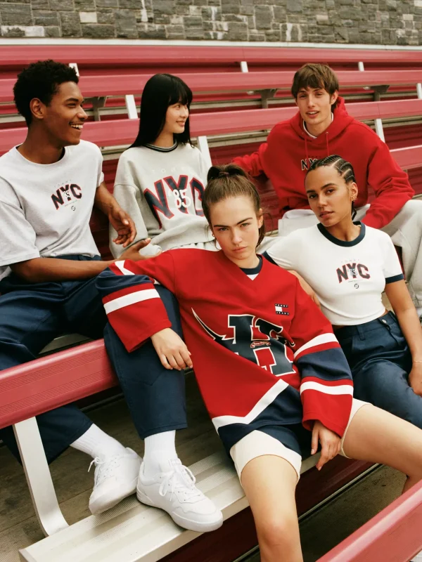 Tommy Hilfiger TJ x Game Day Sweatshirt mit Rundhalsausschnitt LT GREY HTR Flash Sale