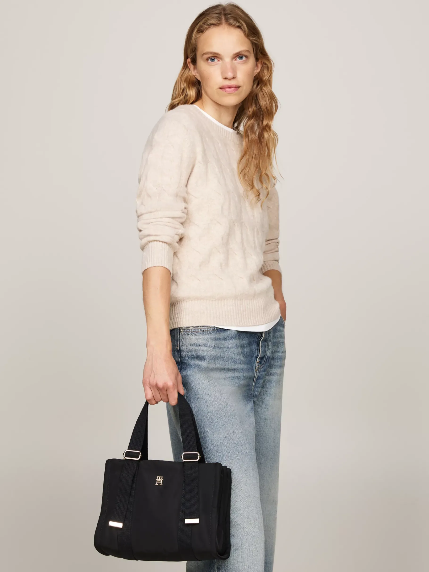 Tommy Hilfiger Tote-Bag mit TH-Monogramm BLACK Best